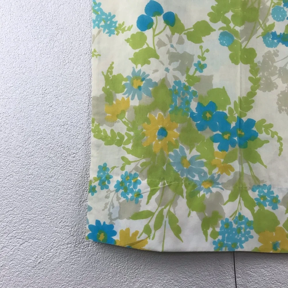 Vintage l 60s Queen Aqua Floral Groovy Funky Mod Pillow Case Bed Linens Fabric